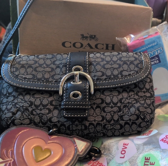 Coach Vintage Black & Gray Soho Signature Wristlet